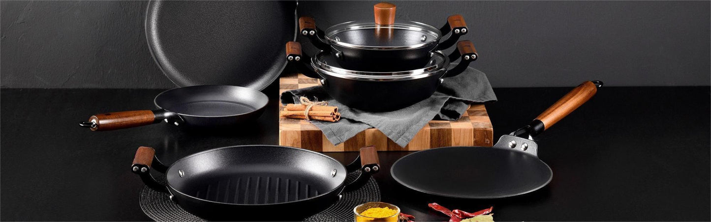 Cast Iron 6 pcs Cookware Set – Medium